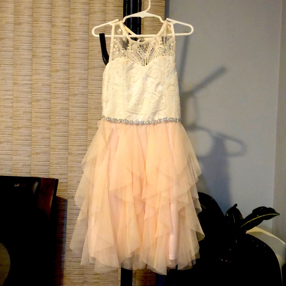 Girl’s dress
